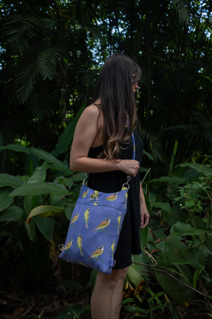 Bolso pecho amarillo
